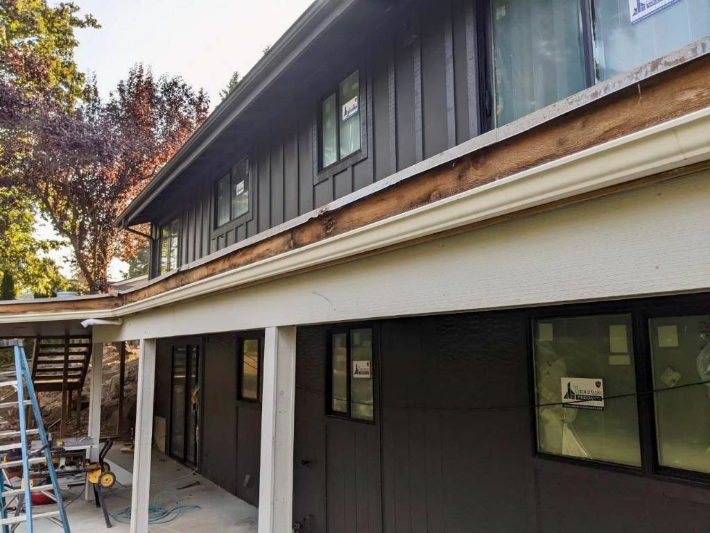 Dry rot and exterior trim repair on a Seattle-area home (photo 5 of 50)