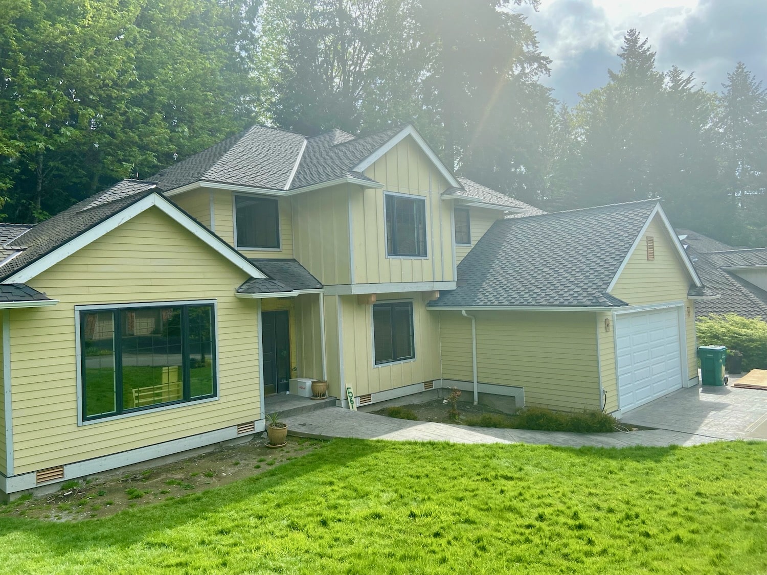 Dry rot and exterior trim repair on a Seattle-area home (photo 14 of 50)
