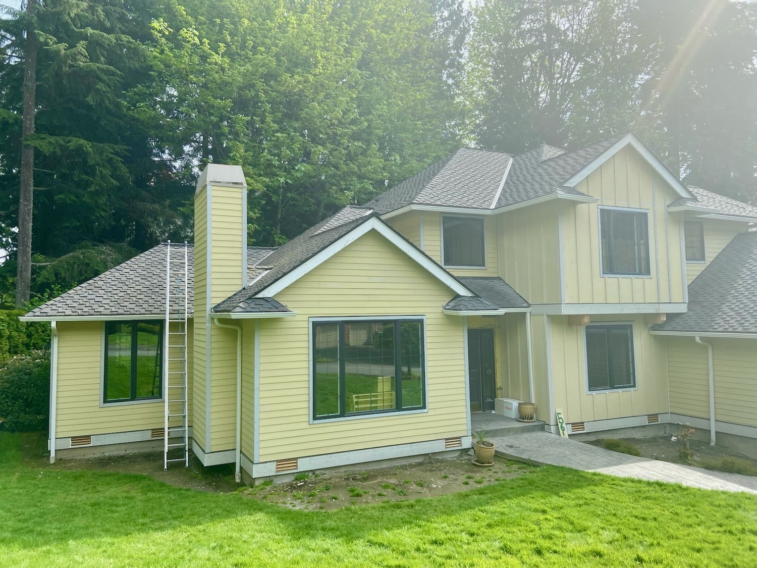 Dry rot and exterior trim repair on a Seattle-area home (photo 15 of 50)
