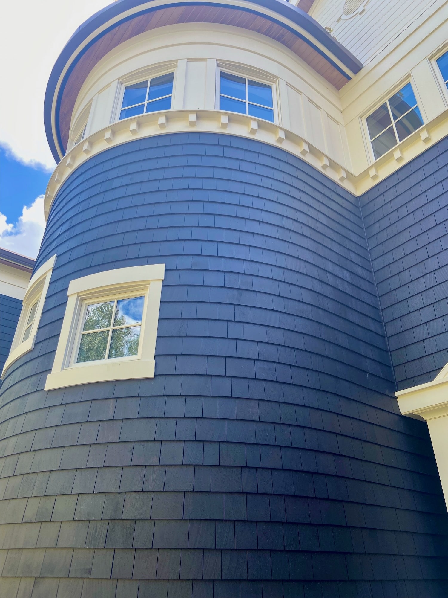 Dry rot and exterior trim repair on a Seattle-area home (photo 18 of 50)