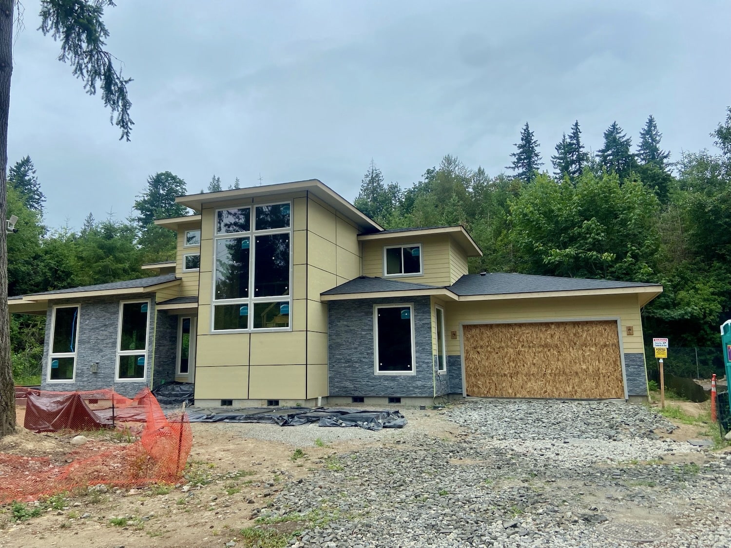 Dry rot and exterior trim repair on a Seattle-area home (photo 48 of 50)
