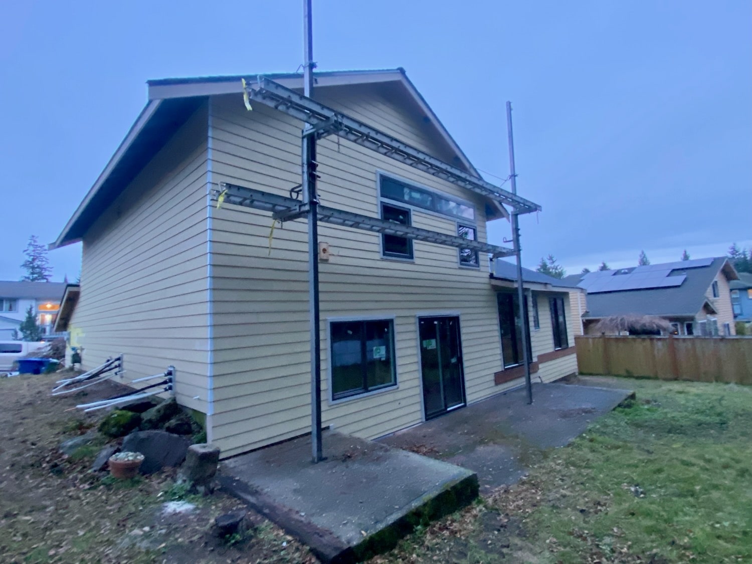 Dry rot and exterior trim repair on a Seattle-area home (photo 50 of 50)