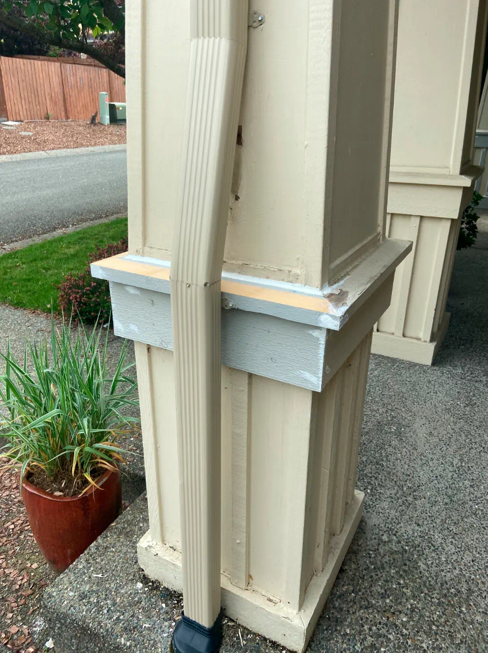 Finished siding and exterior trim on a Seattle-area building (photo 2 of 6)